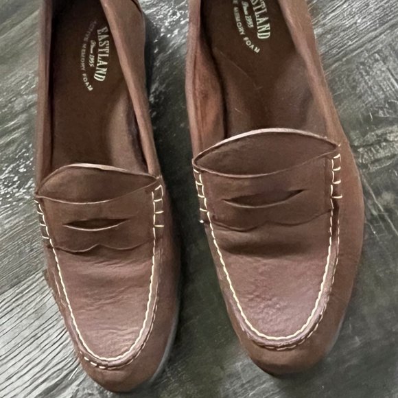 Eastland Since 1955 Women Roxanne Slip-On Brown Penny Loafers Women Size 9M - Picture 1 of 6